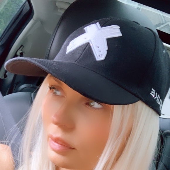 Grey w red  “X” SnapBack unisex - Picture 4 of 8